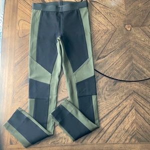 BCBG MaxAzria color block leggings xxsmall Black and olive green
